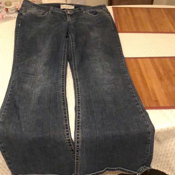 Women’s jeans size 14 by fashion bug - Picture 1 of 4
